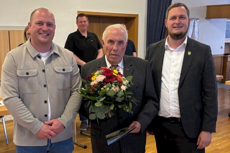 🏅 H&ouml;chste Auszeichnung f&uuml;r Heinz Stumpf