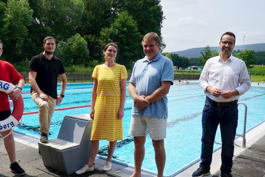 Interkommunale Zusammenarbeit im Kellerwald-Schwimmbad Jesberg