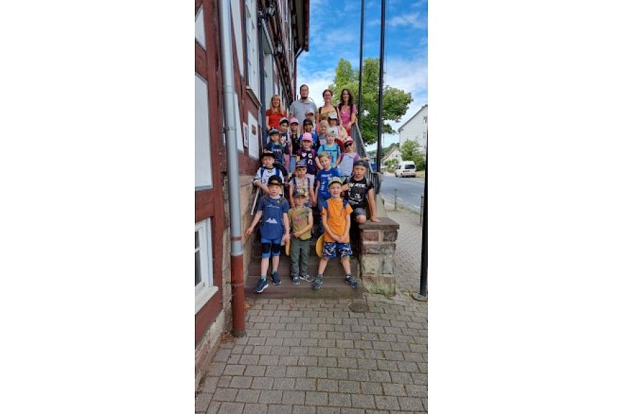 Vorschulkinder erkunden Jesberg