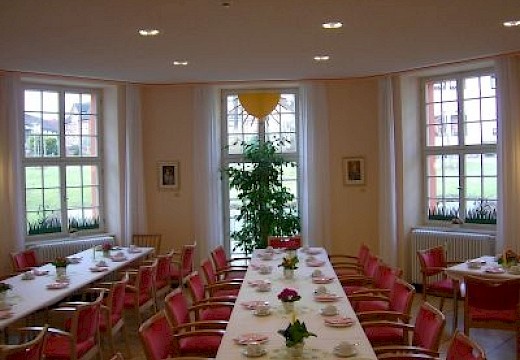 Saal im Maximilianschloss